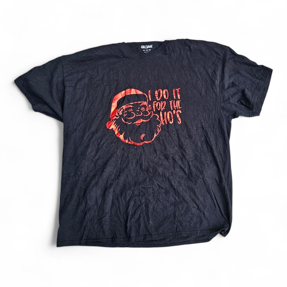 Gildan Black T-Shirt with Santa Design